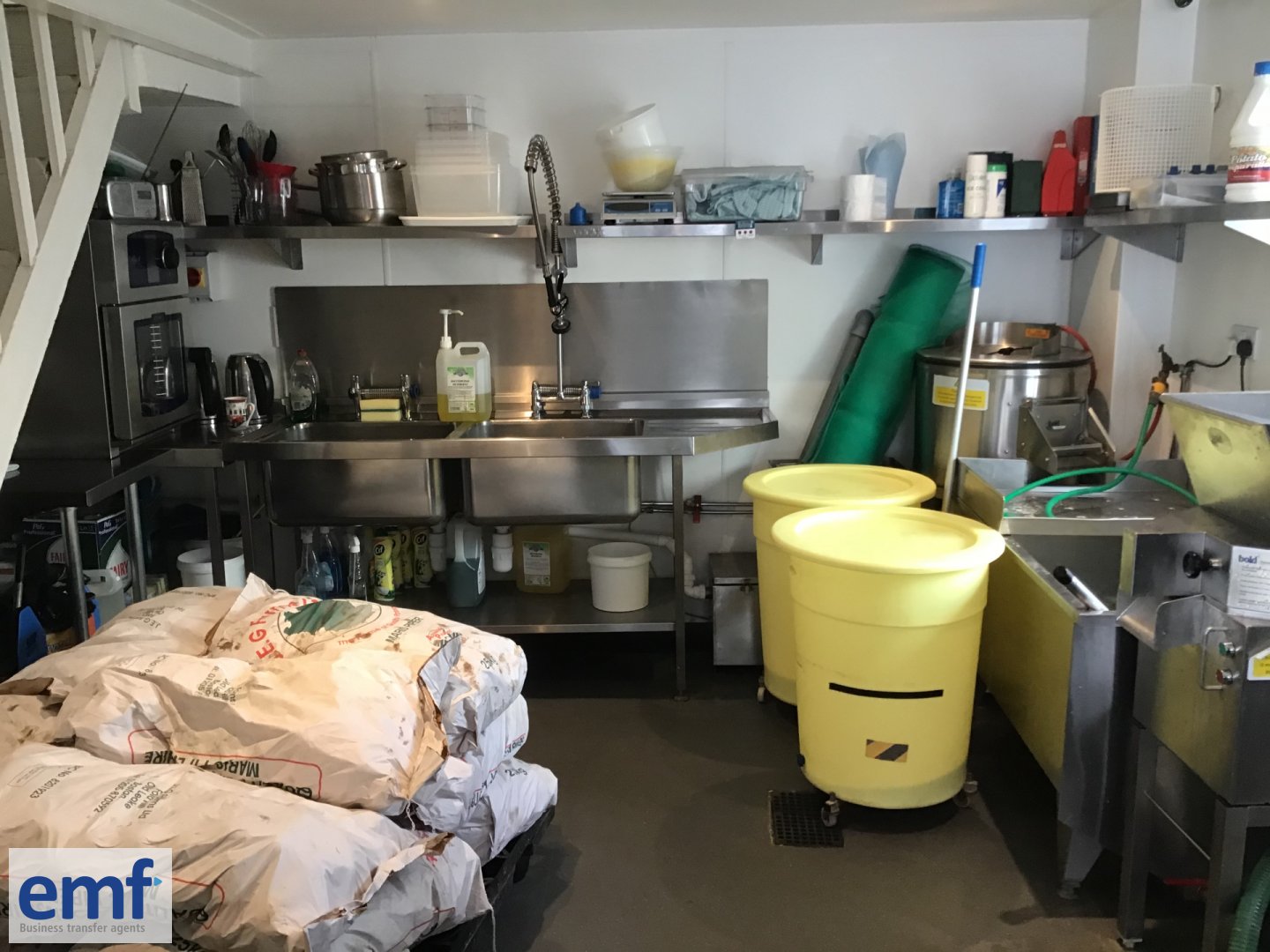 SUPERB FREEHOLD FISH & CHIP SHOP, NR ABERGAVENNY Buy or Sell a UK