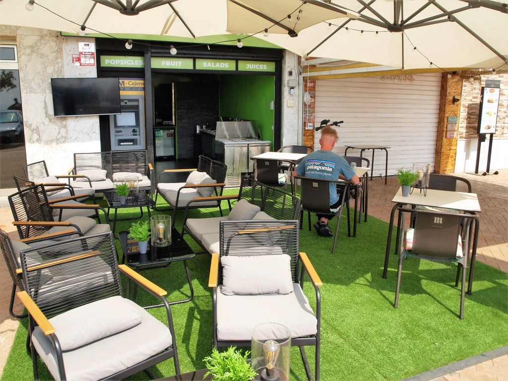 45 Beach Bars for Sale from Daltons Business