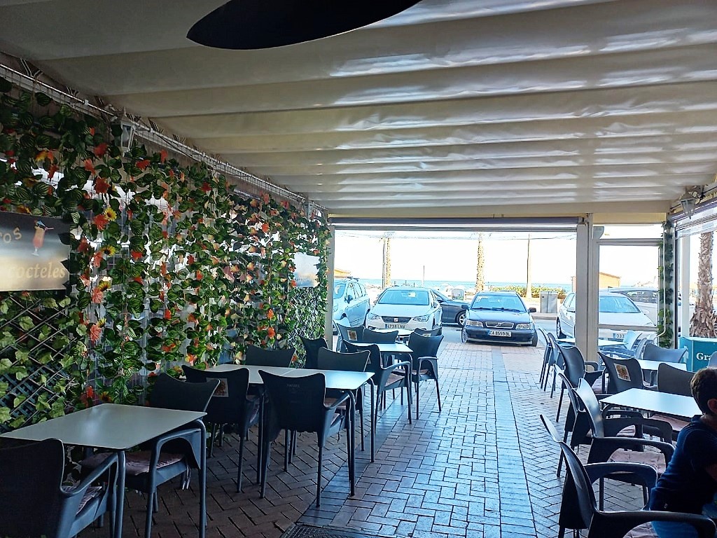 18 Beach Bars for Sale from Daltons Business