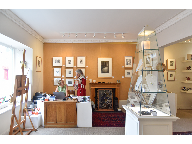 Extremely Well Established Family Owned Art Gallery Business For Sale