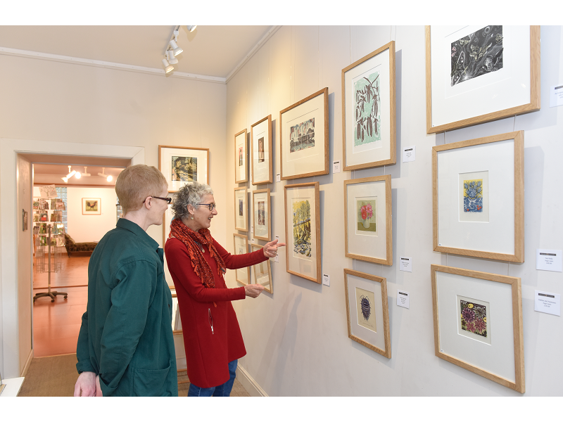 Extremely Well Established Family Owned Art Gallery Business For Sale