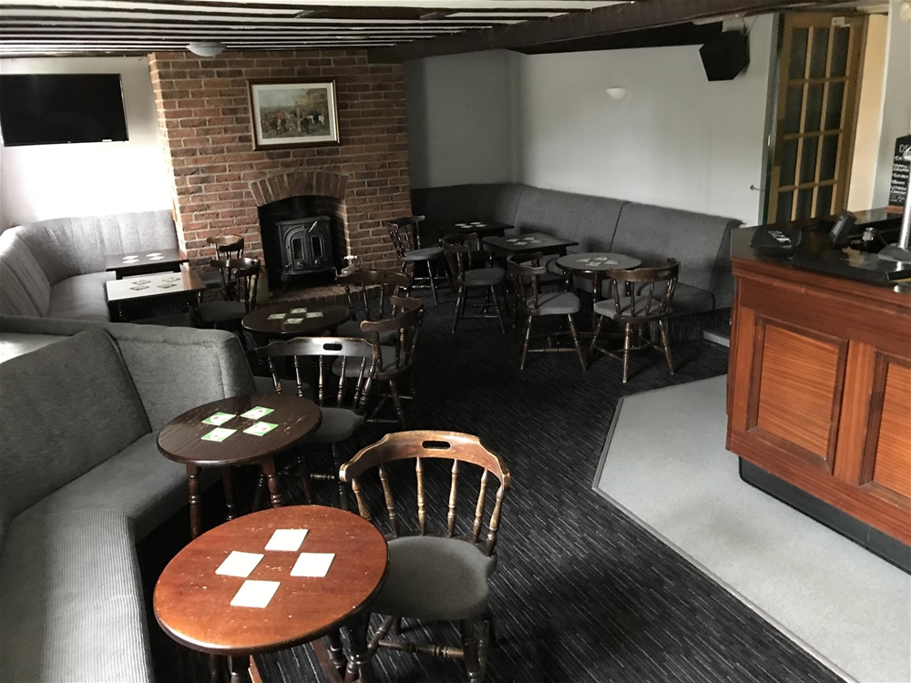 IMPRESSIVE FREEHOLD PUBLIC HOUSE & RESTAURANT IN STUNNING RURAL SETTING ...
