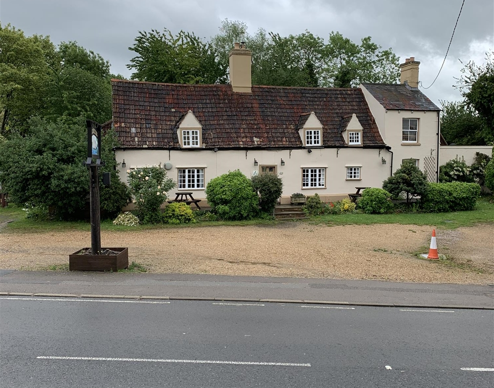 STUNNING FREEHOLD VILLAGE PUBLIC HOUSE & RESTAURANT NEAR HUNTINGDON ...