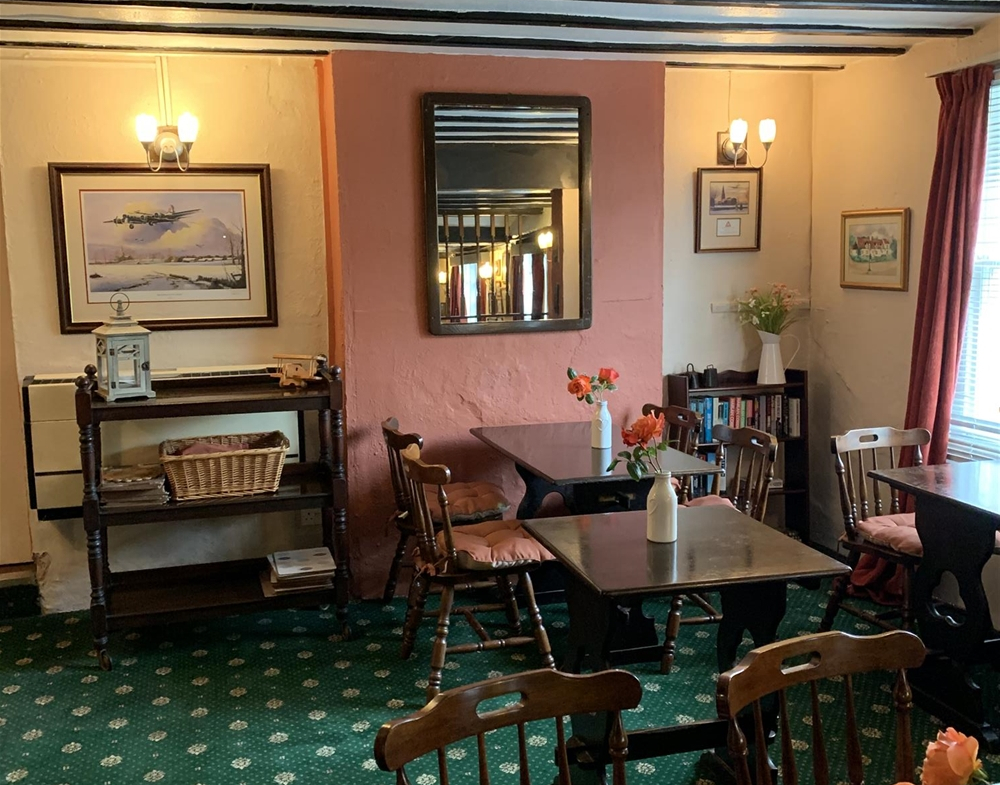 STUNNING FREEHOLD VILLAGE PUBLIC HOUSE & RESTAURANT NEAR HUNTINGDON ...