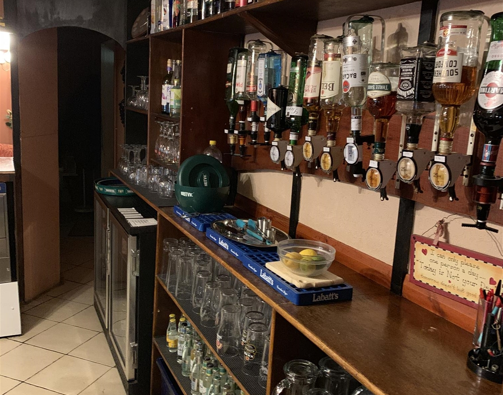 STUNNING FREEHOLD VILLAGE PUBLIC HOUSE & RESTAURANT NEAR HUNTINGDON ...