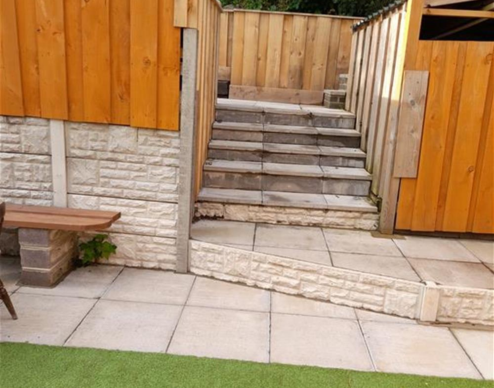 Public House, Beer Garden & Letting Rooms Dyfed Buy or Sell a UK