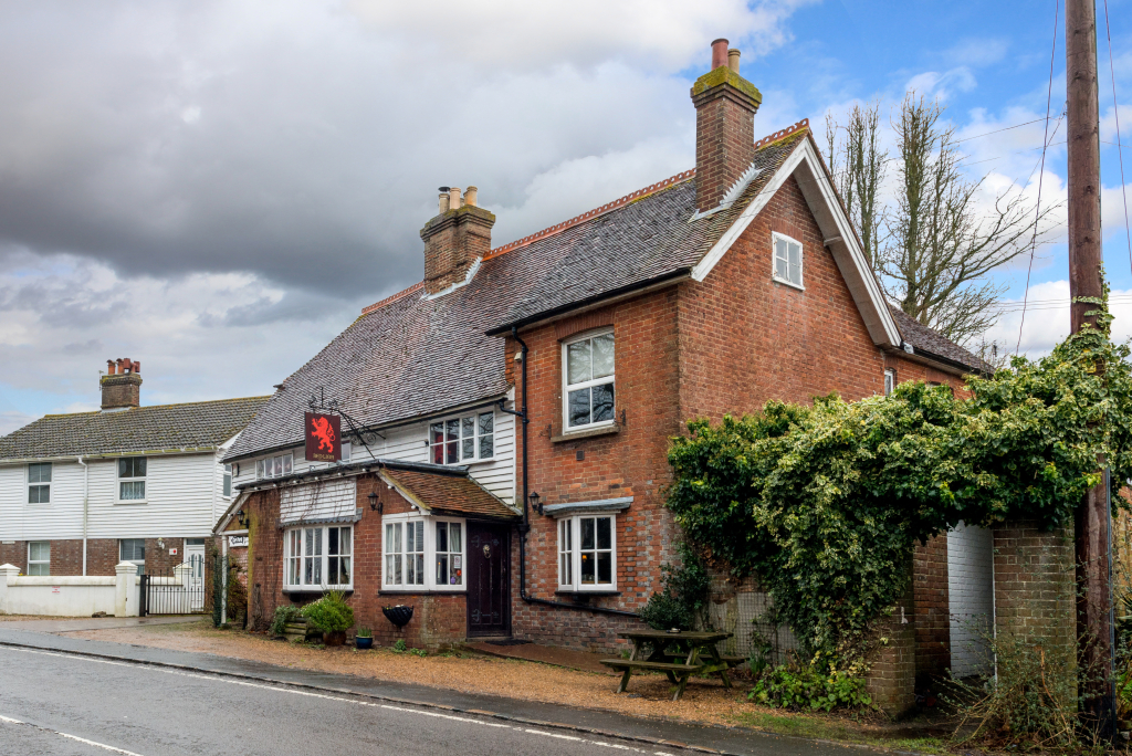 EAST SUSSEX CHARACTER FOODLED PUB Buy or Sell a UK Business with