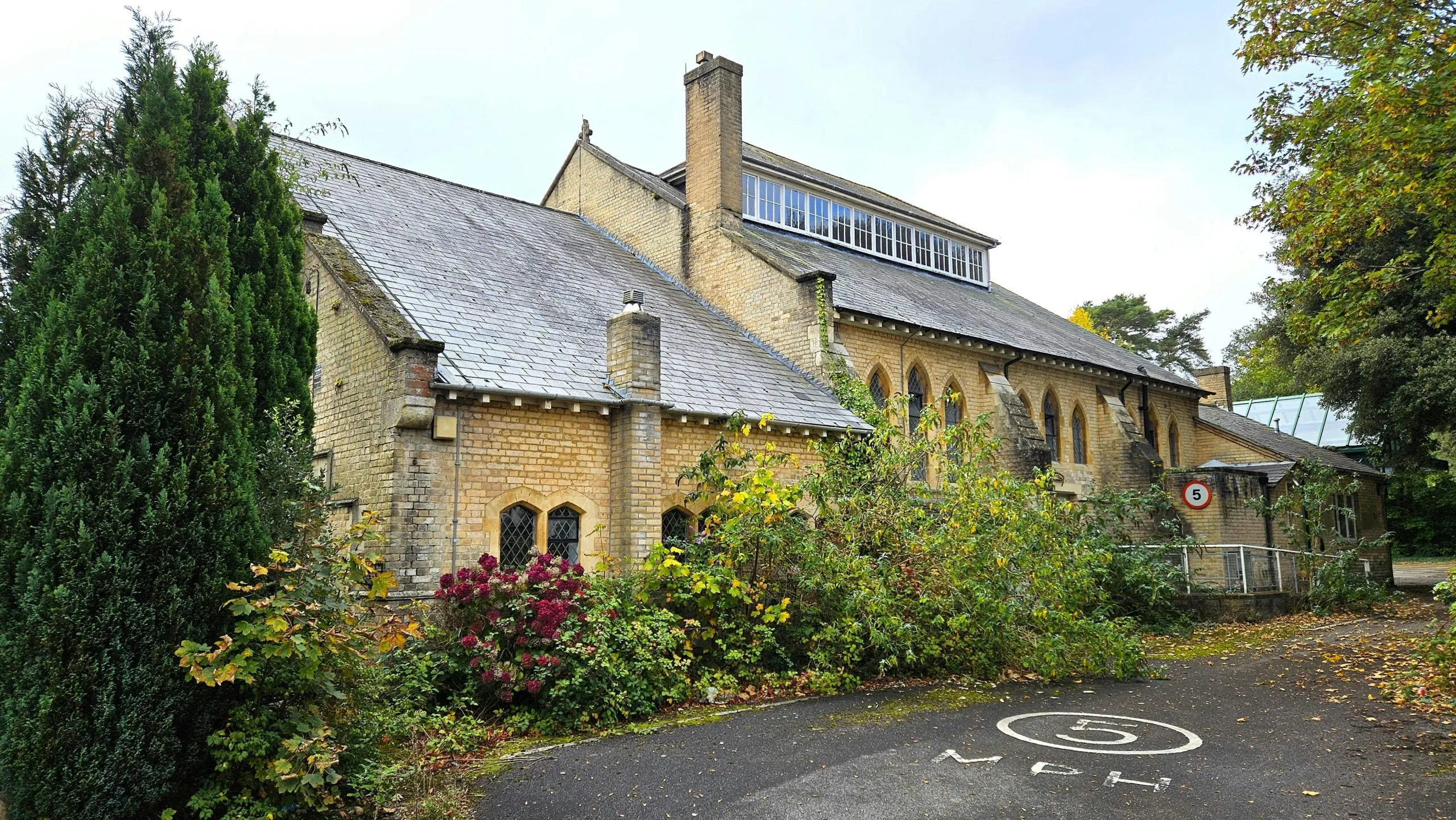 Former Alumhurst Day Centre 4 755 sq ft (442 sq m) Buy or Sell a UK